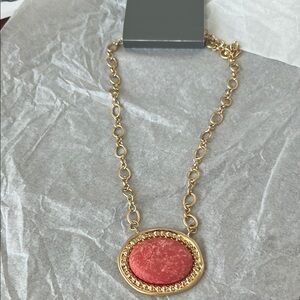 Elegant Gold and Red Pendant Necklace